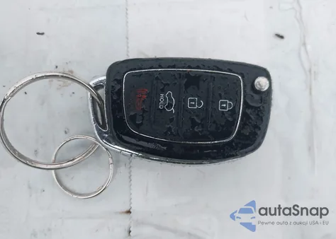 2015 Hyundai Santa Fe Sport 2.4L from USA, damaged, VIN 5XYZT3LB5FG295287